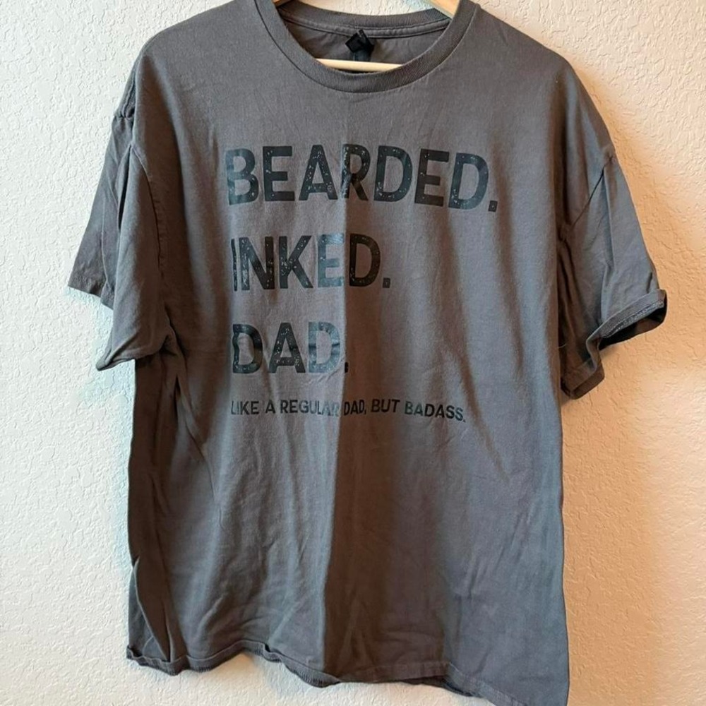 Grey "Bearded, Inked, Dad" Men's T-shirt Size‎ XL
